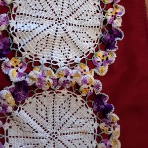 Pair vintage doilies with colorful pansy border